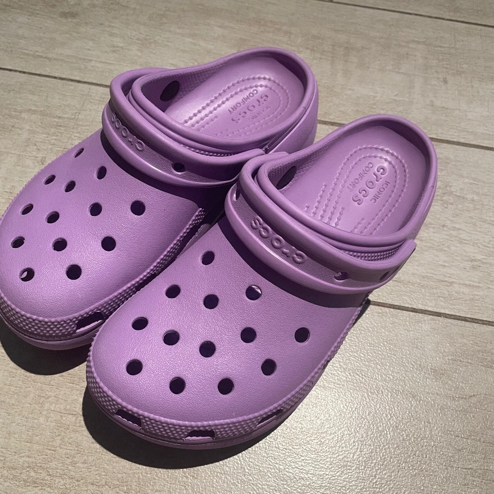 Purple crocs